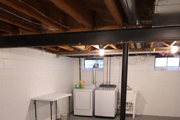 Washer & dryer in basement