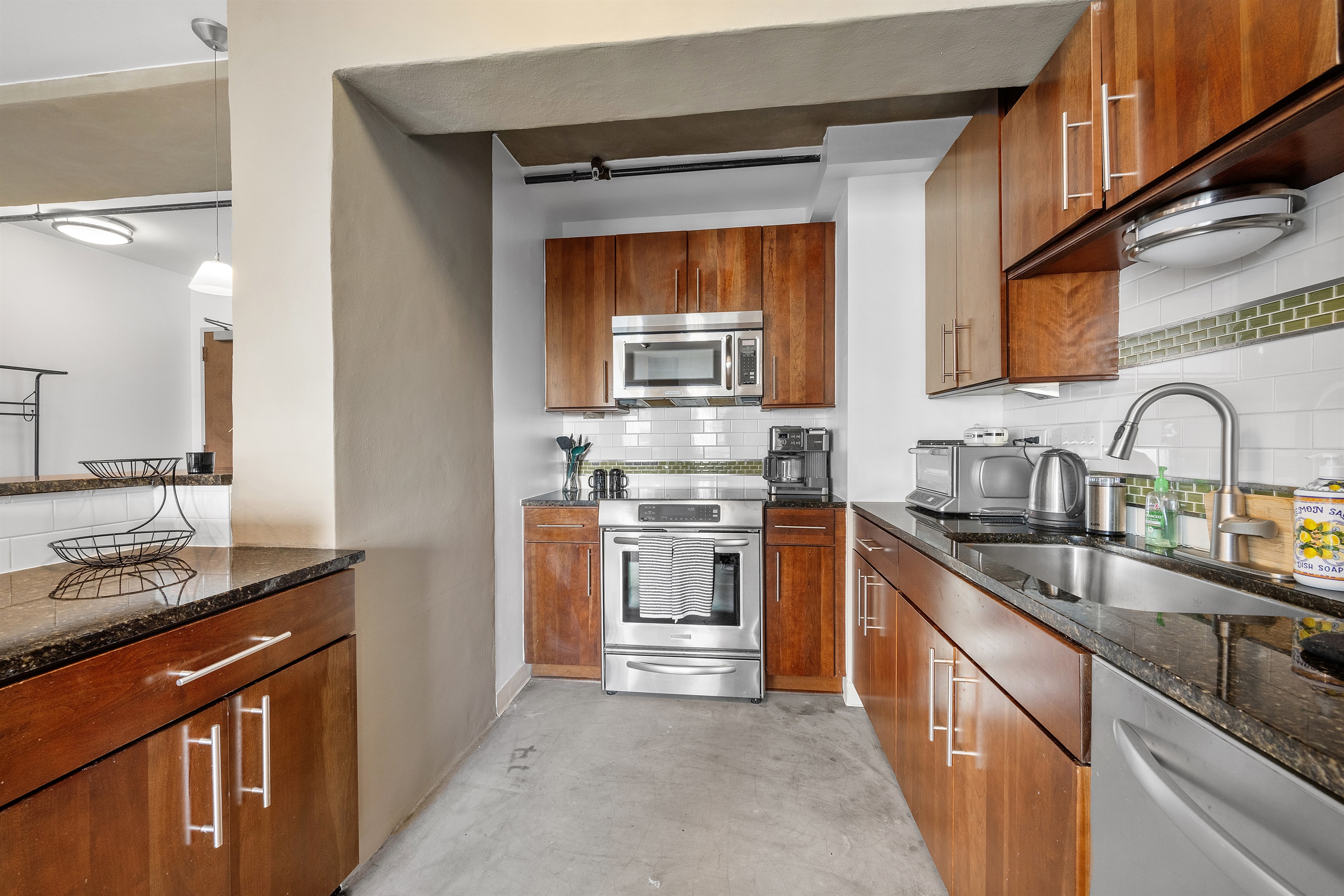 All typical appliances provided.