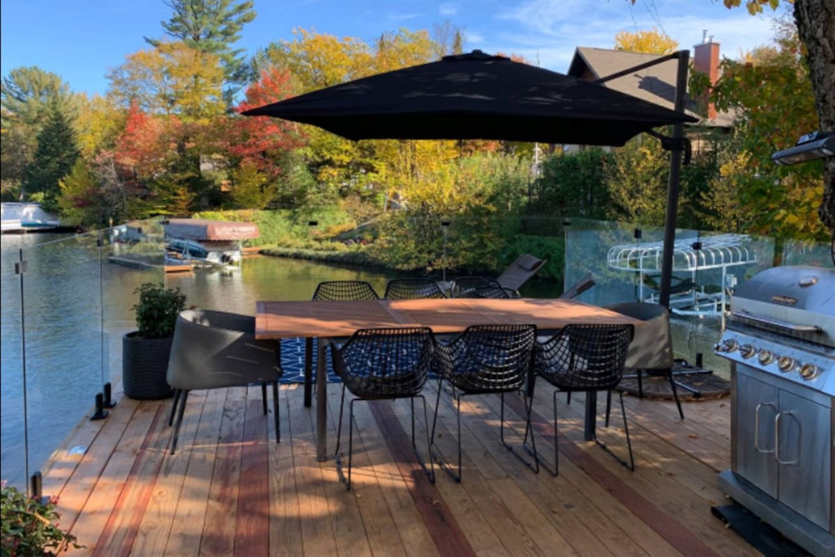 A Peaceful Backyard Retreat
