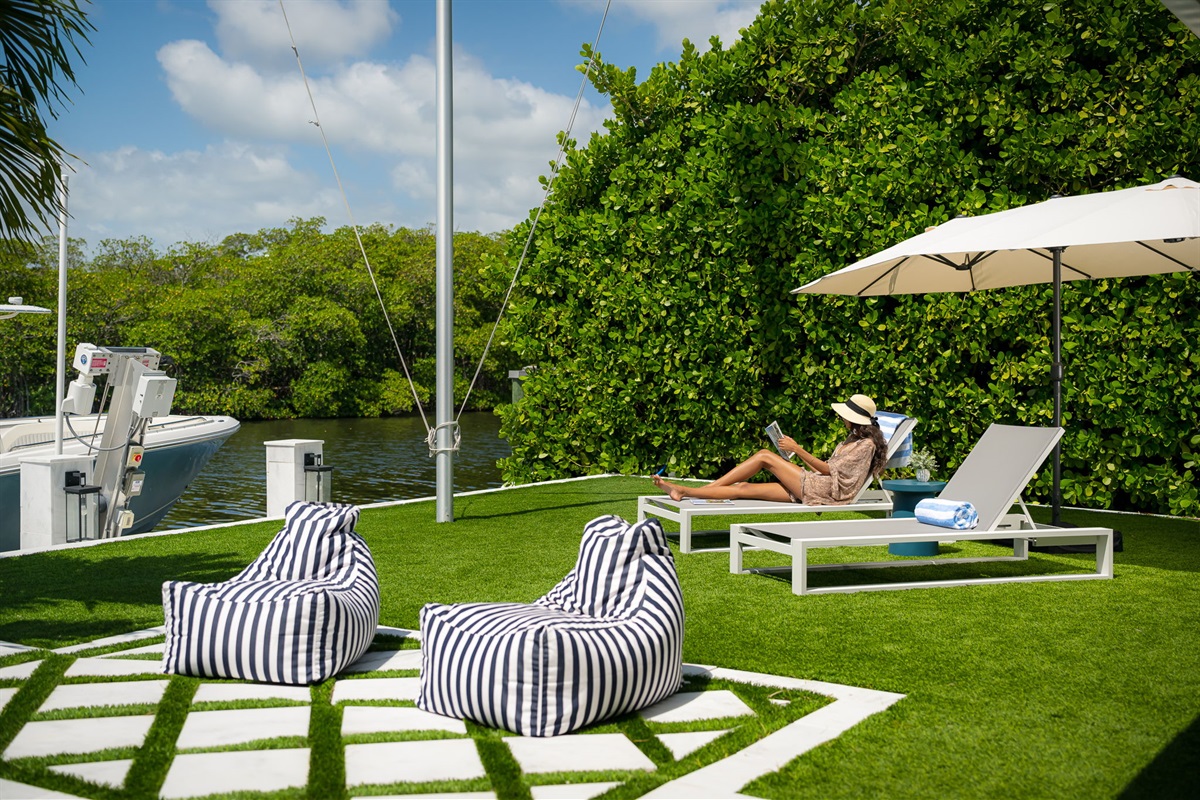 Clean lines, tropical vibes, and a front yard that whispers 'you&rsquo;re home.