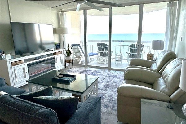 Wall of windows for the view!