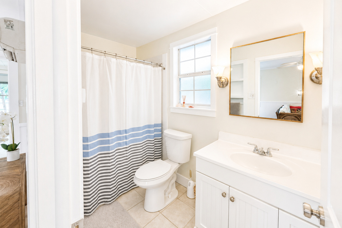 Full Bathroom