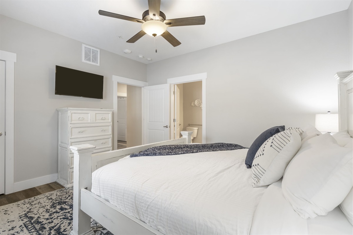 Main level king bedroom #1 w/ ensuite bath