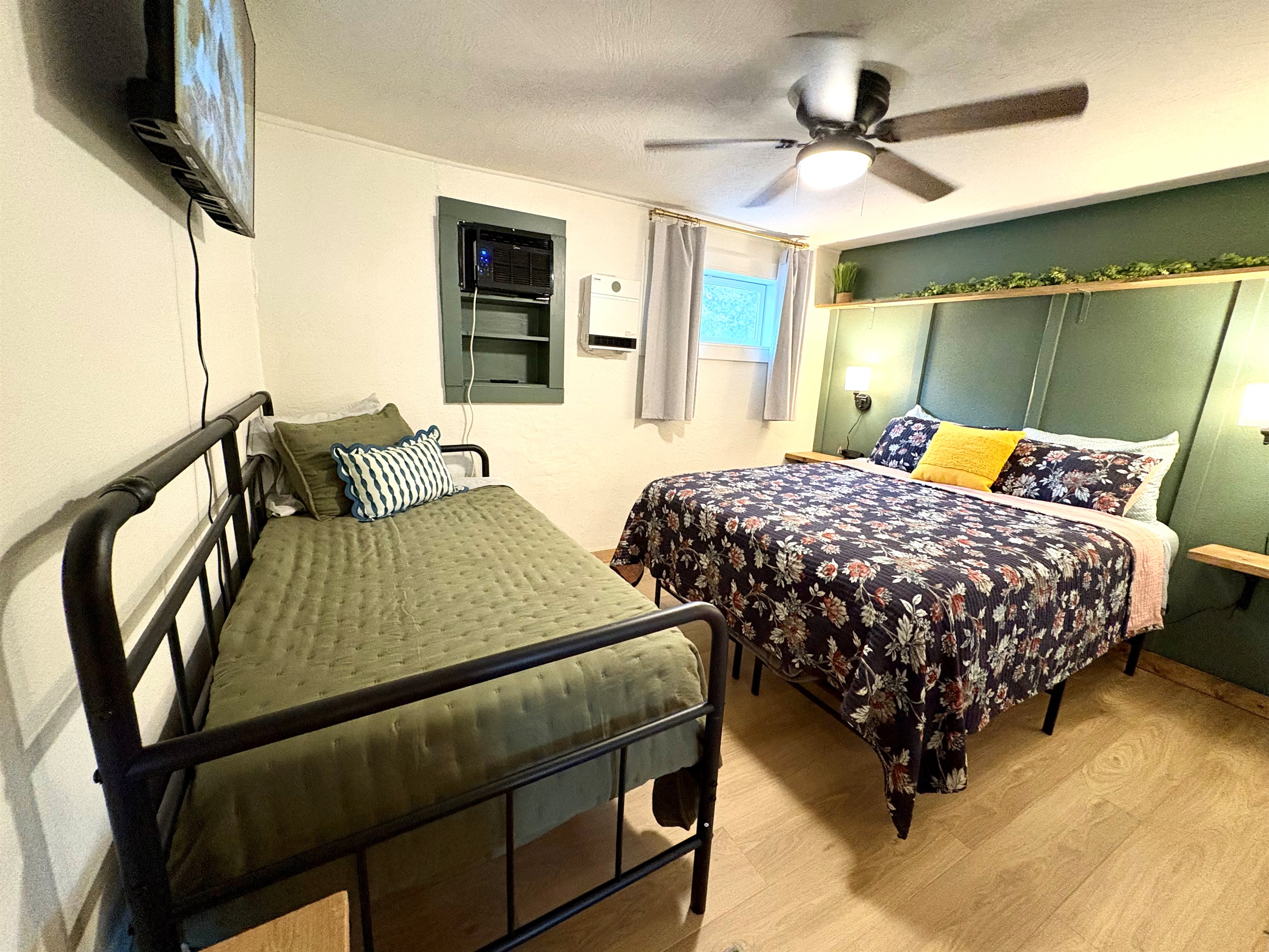 Twin bed and queen bed