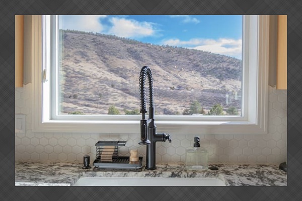 Wake up to mountain views right from the kitchen window—where every morning coffee comes with a front-row seat to the mountains.
