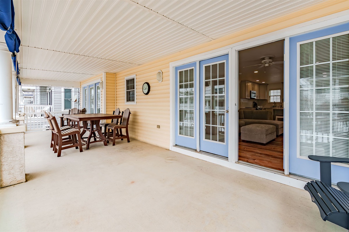 Outdoor area with outdoor dining 