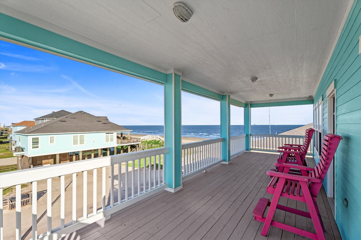 0545078eefaa4a48ae2f2a1a306500bf Large | Beachhouse | Texas | TX | Vacation Homes | Galveston | Crystal Beach | Kokomo | Breezy Days | Beachfront Elegance | Sunrise Serenity | Southern Sands Property Management, LLC
