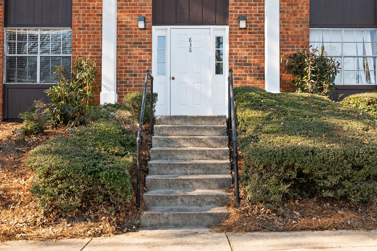 This is the front view of the steps leading up to the entryway door.