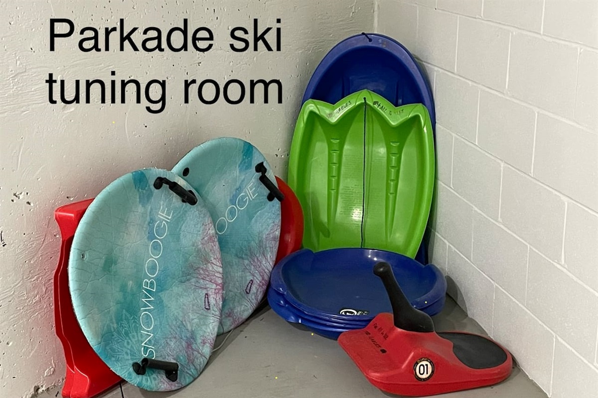 Free to use sleds and boogie boards can be found in the parkade ski tuning room.  Provided garage key is required to access Ski tuning room.  