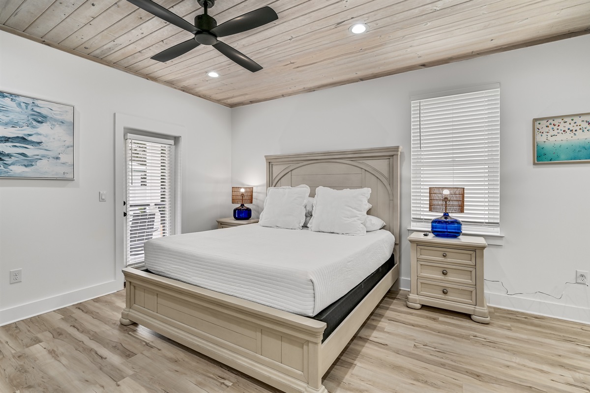 King Suite # 5 (second floor)
