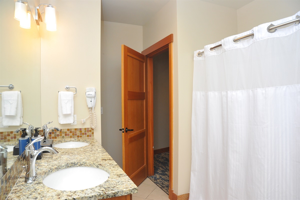 Bathroom #2 of 2: hallway bathroom with tub/shower combo