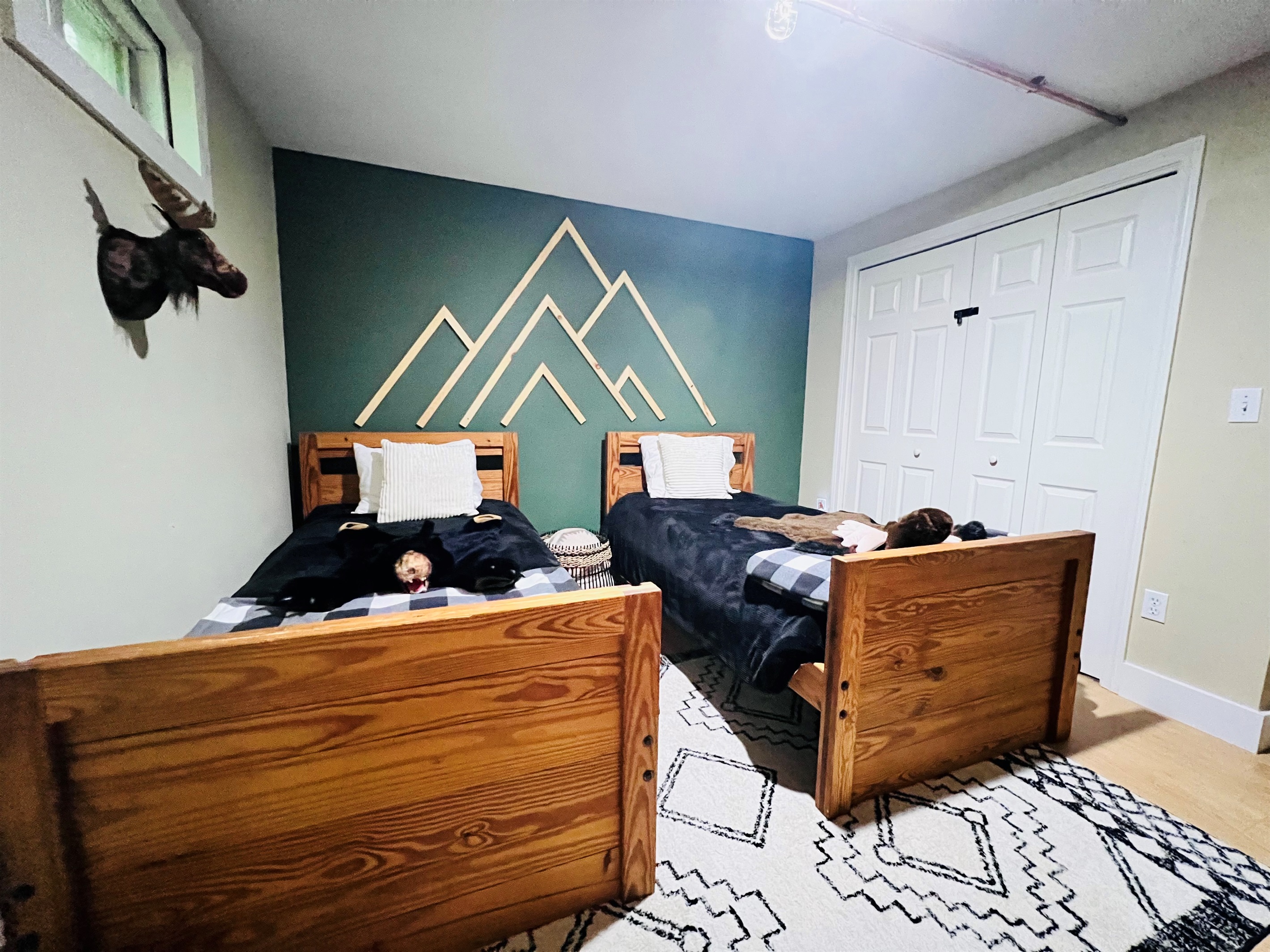 Twin Beds - Lower Level