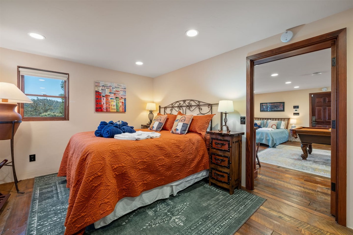 A private casita — perfect for couples or extra privacy.  Adding a game room with pool table, large TV, DVD player and DVD library and another bedroom.   

Separate space, same comfort and style.

“Ideal for grandparents, couples, or quiet escapes.”