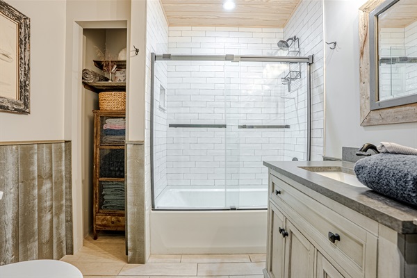 Bathroom with tub shower combo