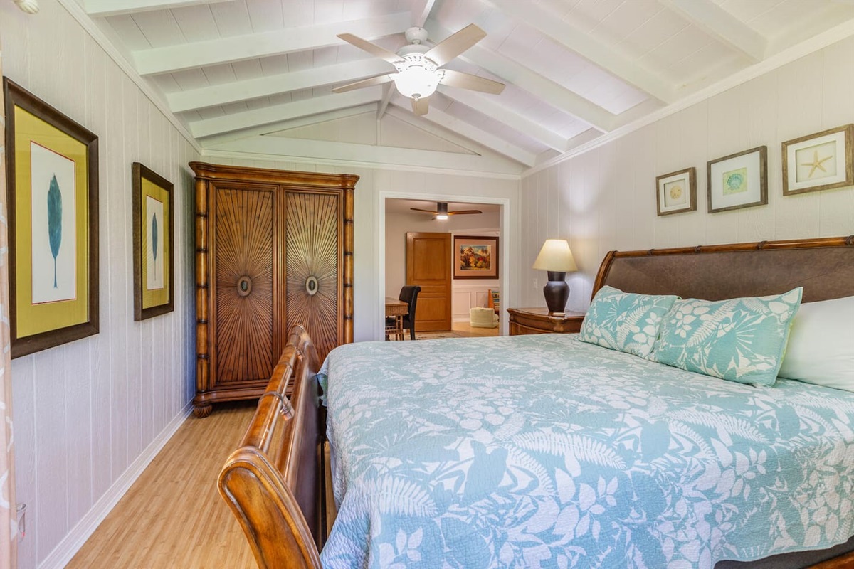 Plantation Suite - Downstairs 
King-size bed and attached lanai.