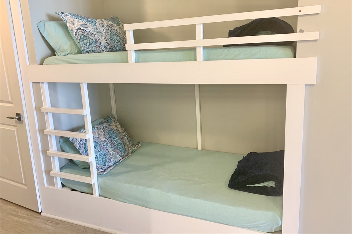 Hallway store bunk beds