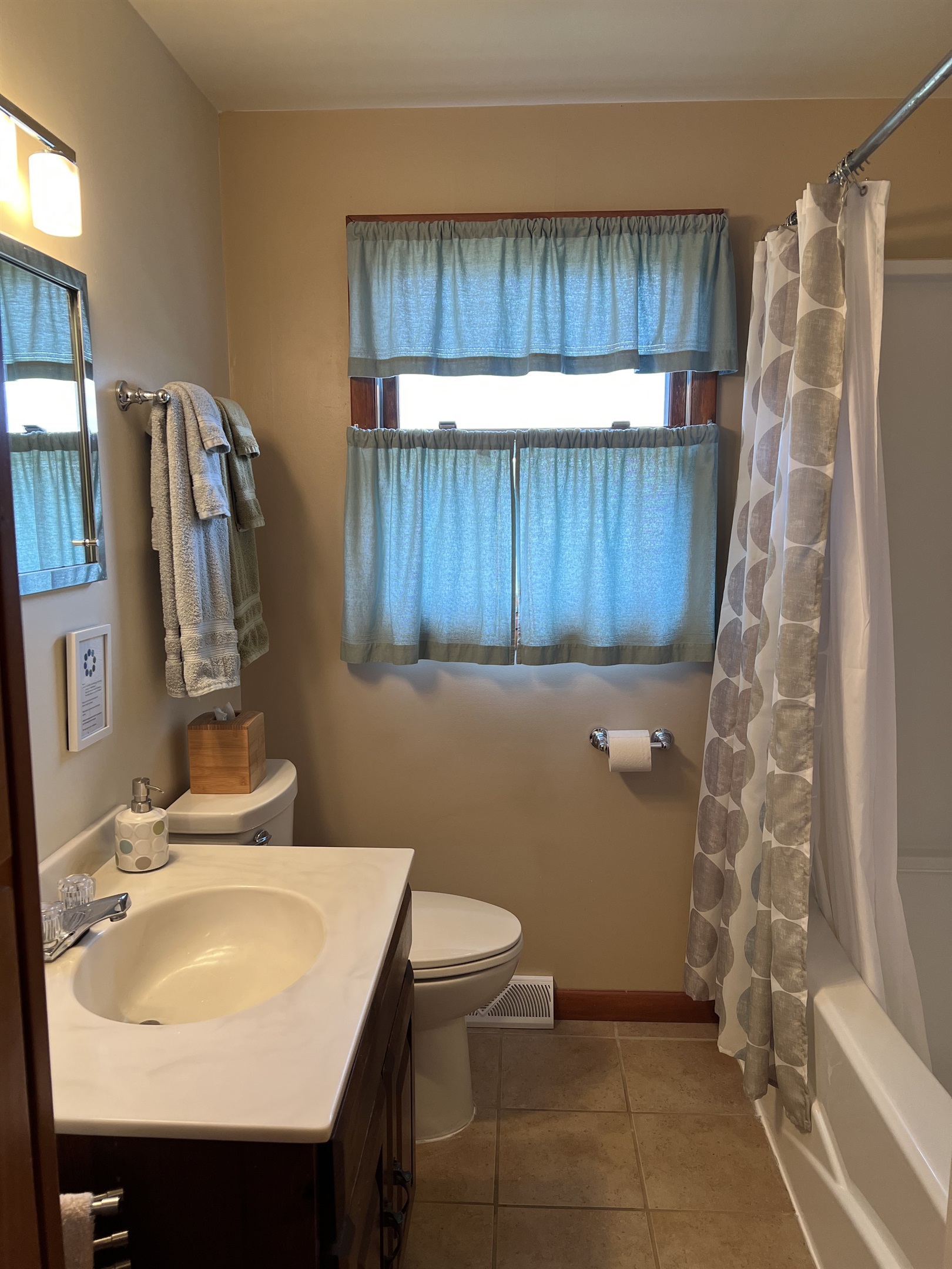 1st floor bath