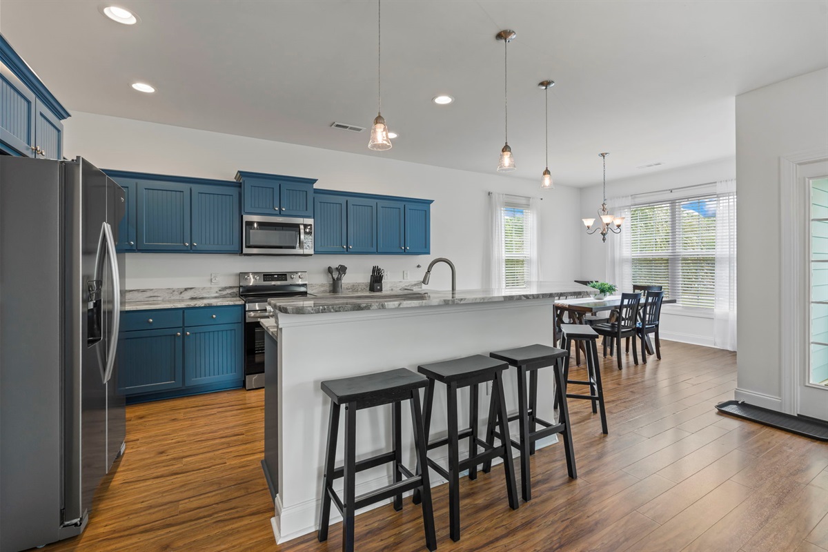 Gorgeous kitchen with stainless steel appliances, new cabinets and granite countertops