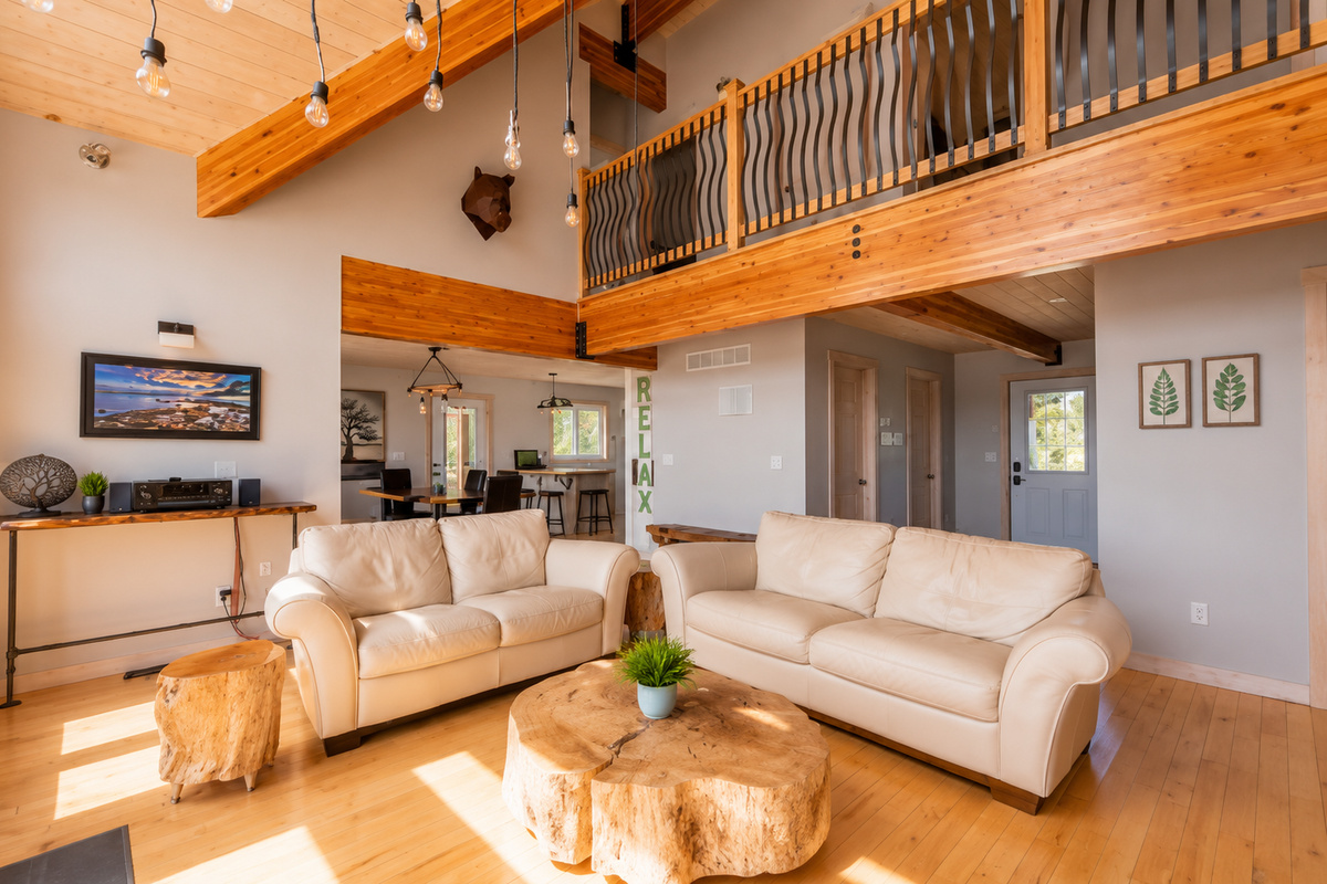 Great Room - seating for 6