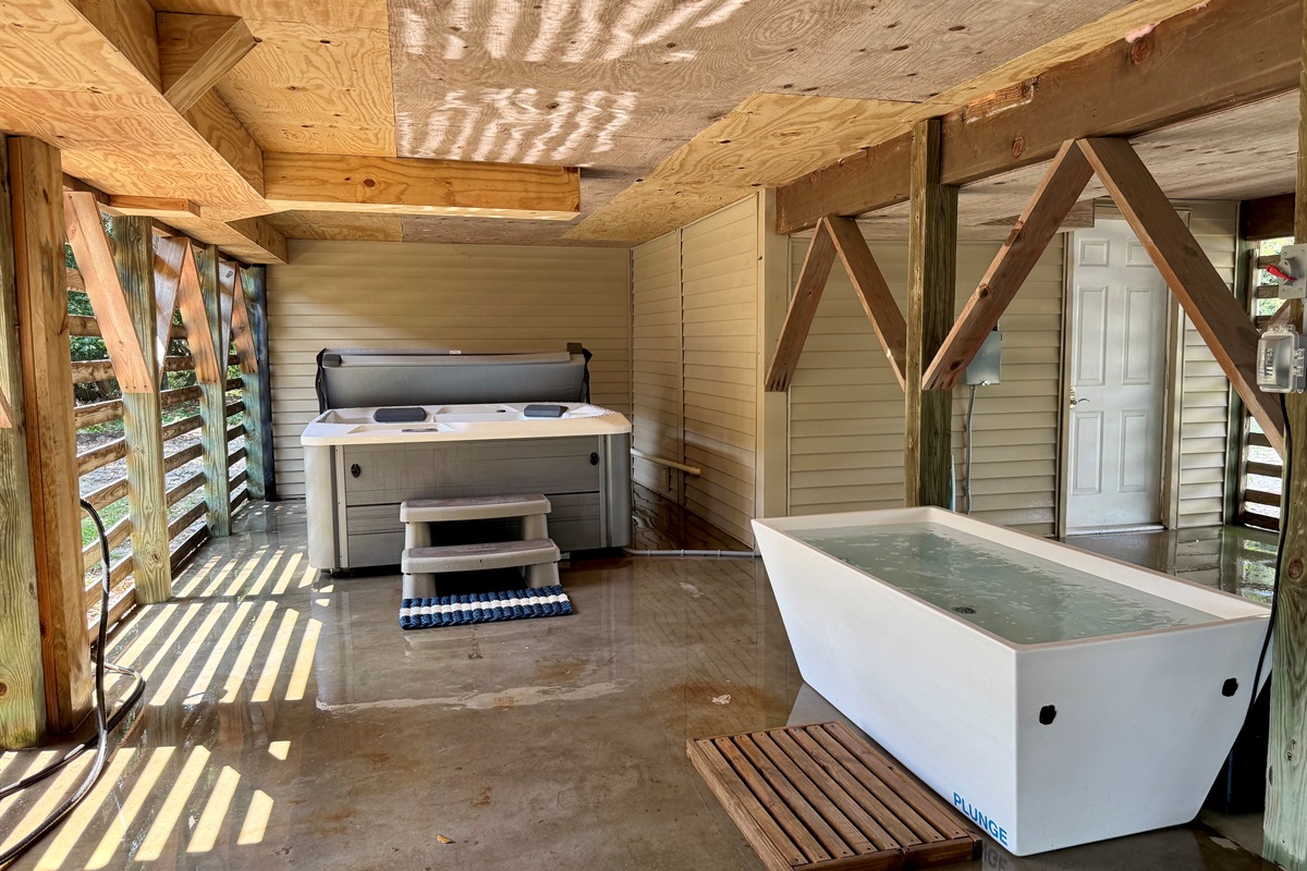 Hot Tub and Cold Plunge - truly relax