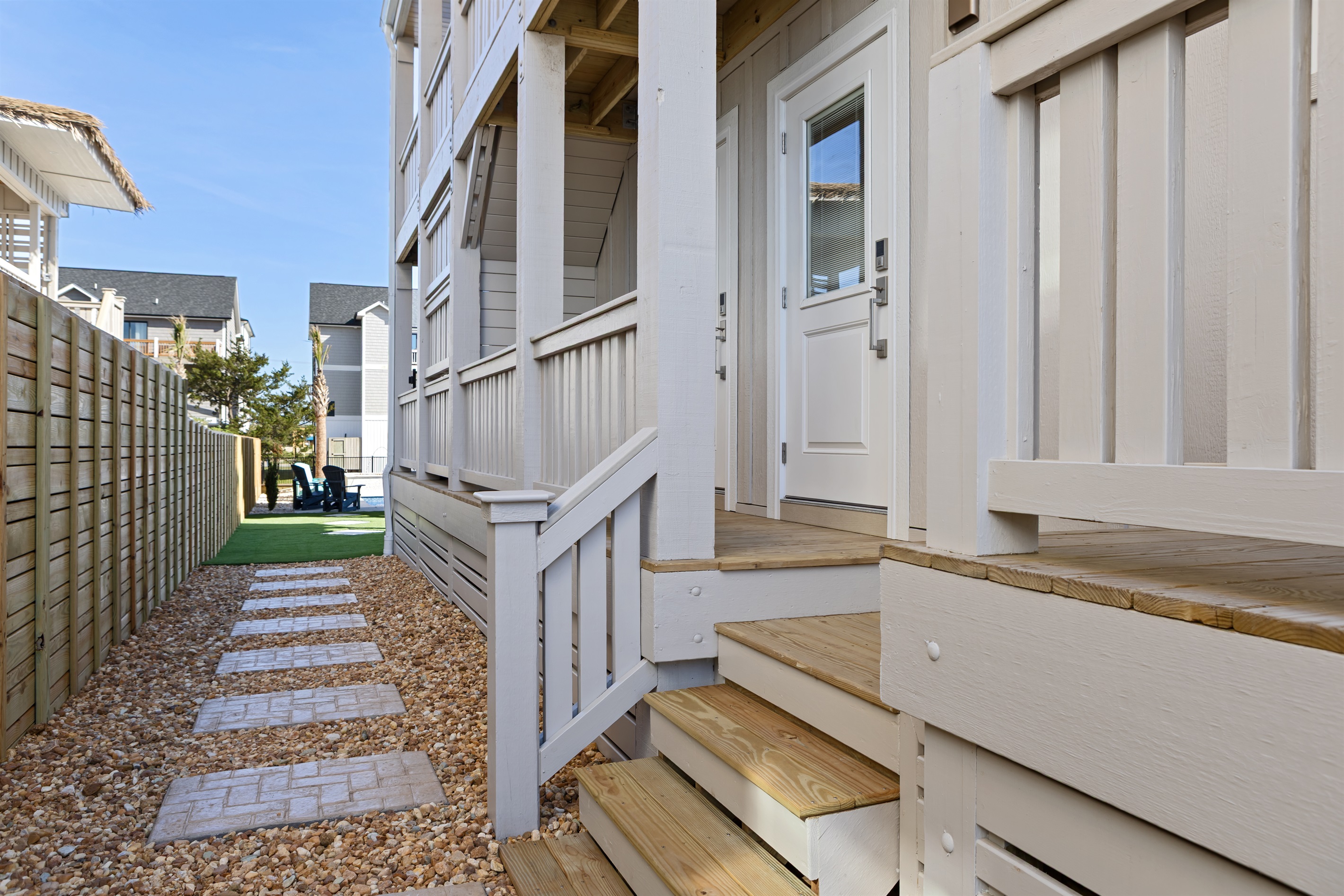 Easy access to the backyard