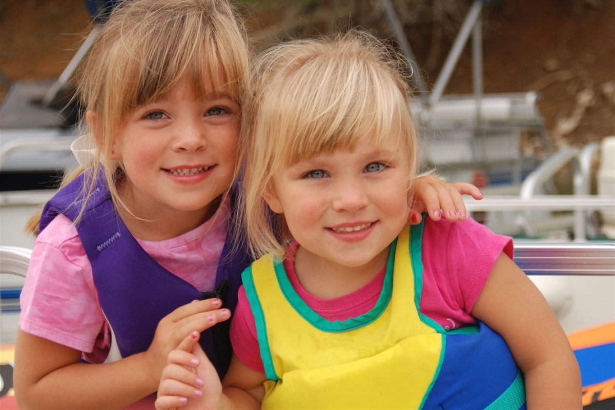 Boat Rental Crest Pontoon Carolina Properties