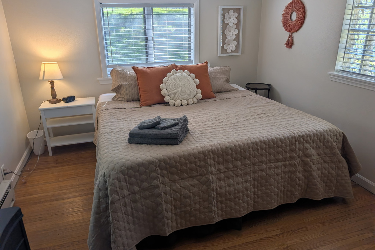1st Floor King Bedroom (no stairs required)