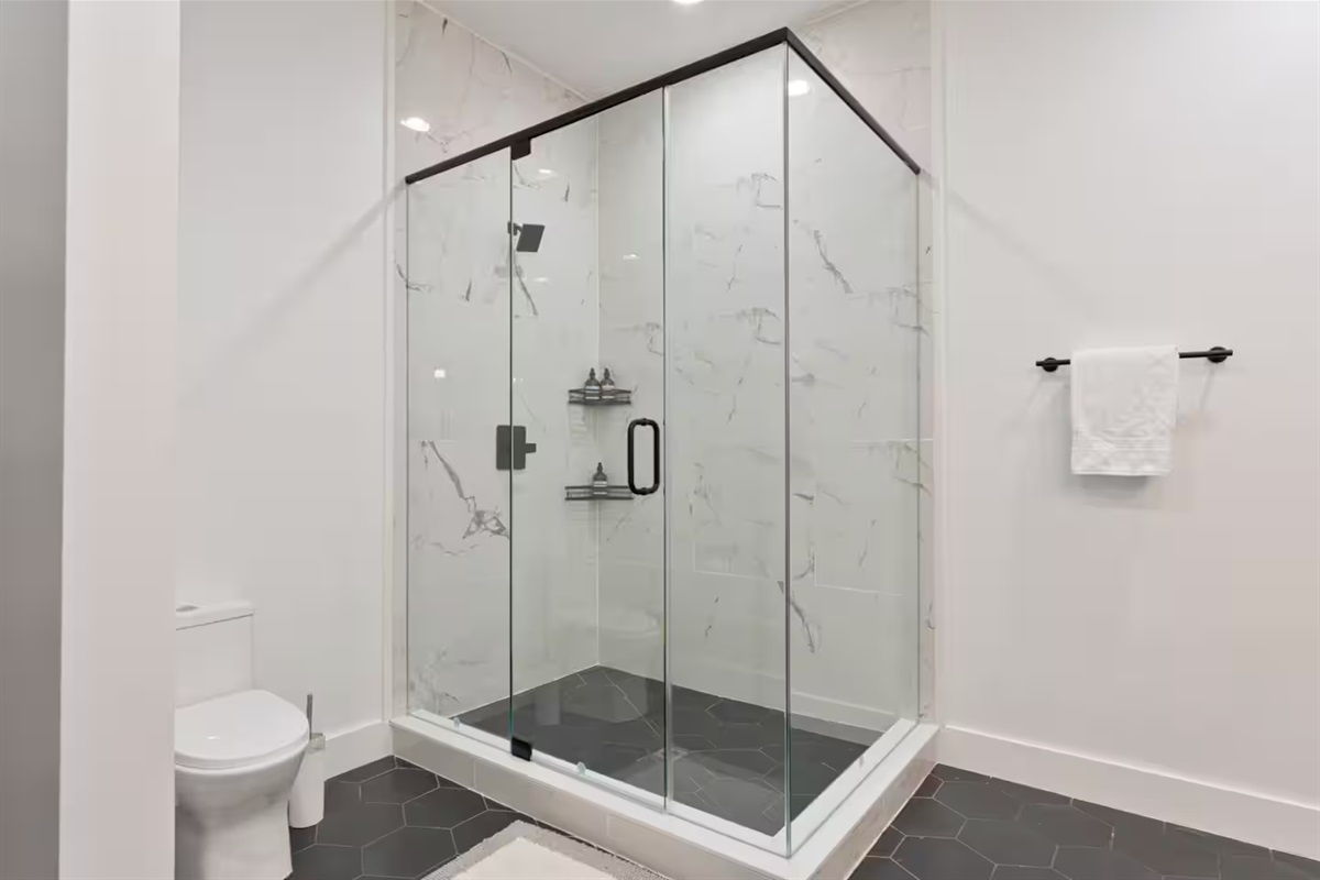 Bathroom 3 - 2nd floor.  Full bathroom, shared by Bedrooms 2 & 3.