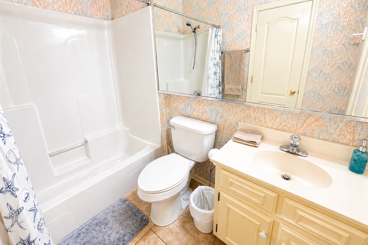 Master bathroom with thoughtful decor