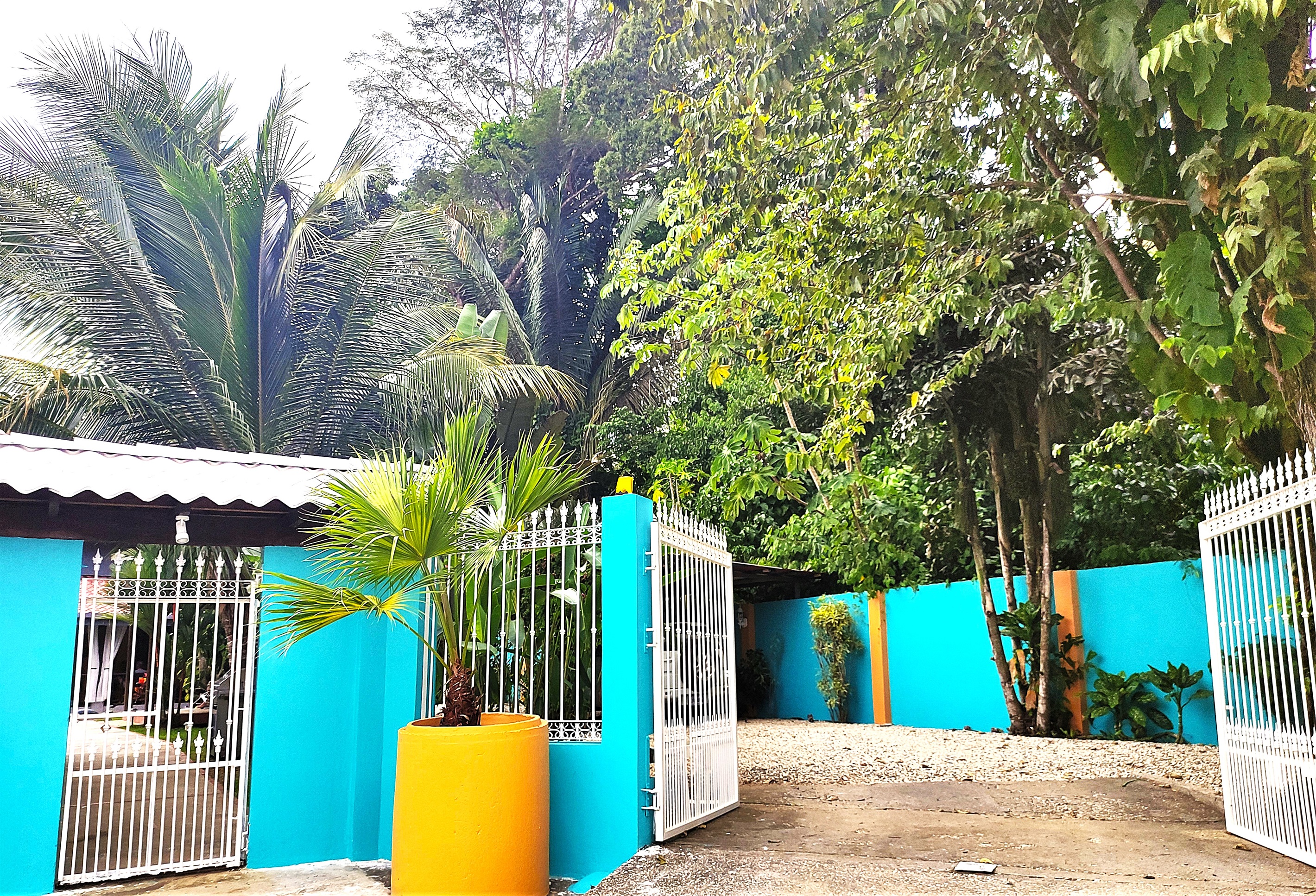 Front Vehicle Entry Gate