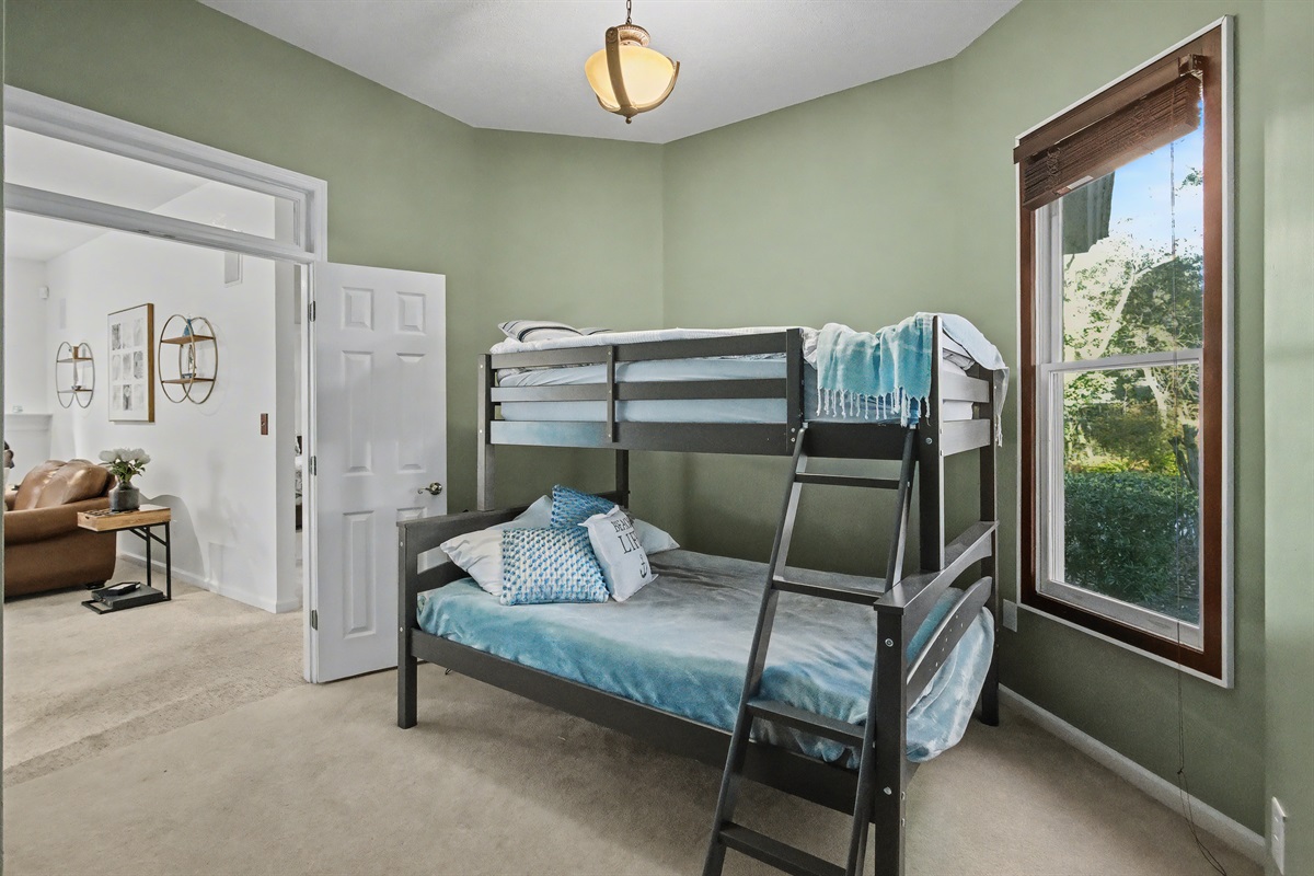 A double and a Twin in the 4th Bedroom