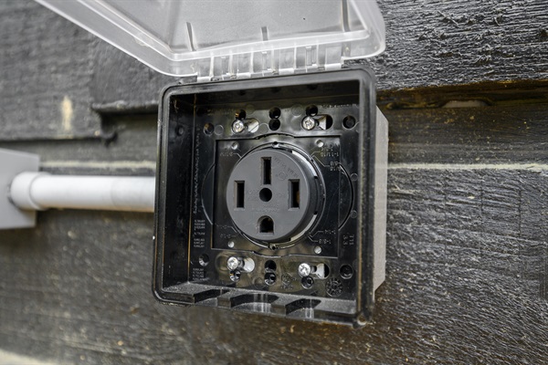 Nema 14-50 Outlet for Electric Vehicles