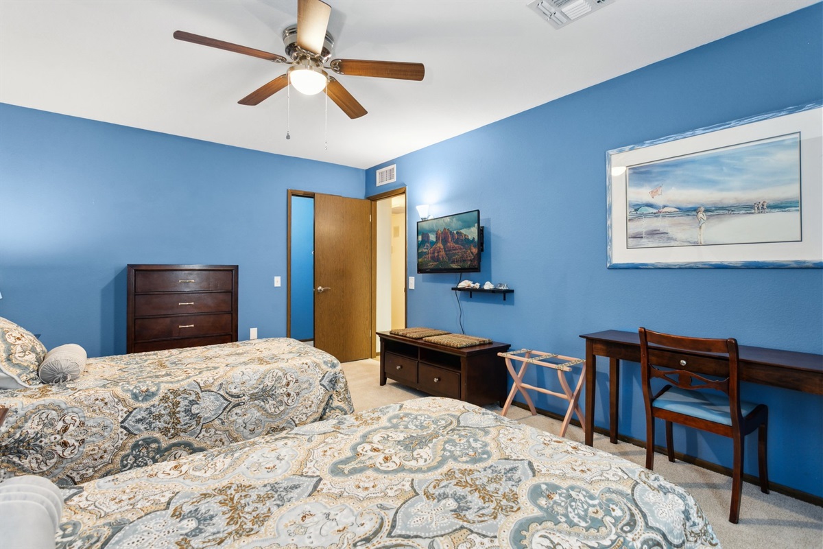 55+ Comfort & Quiet | 2BR Peaceful Home — Comfort & Quiet | 2BR Home in 55+ Neighborhood, Sun City West, Arizona — photo 31