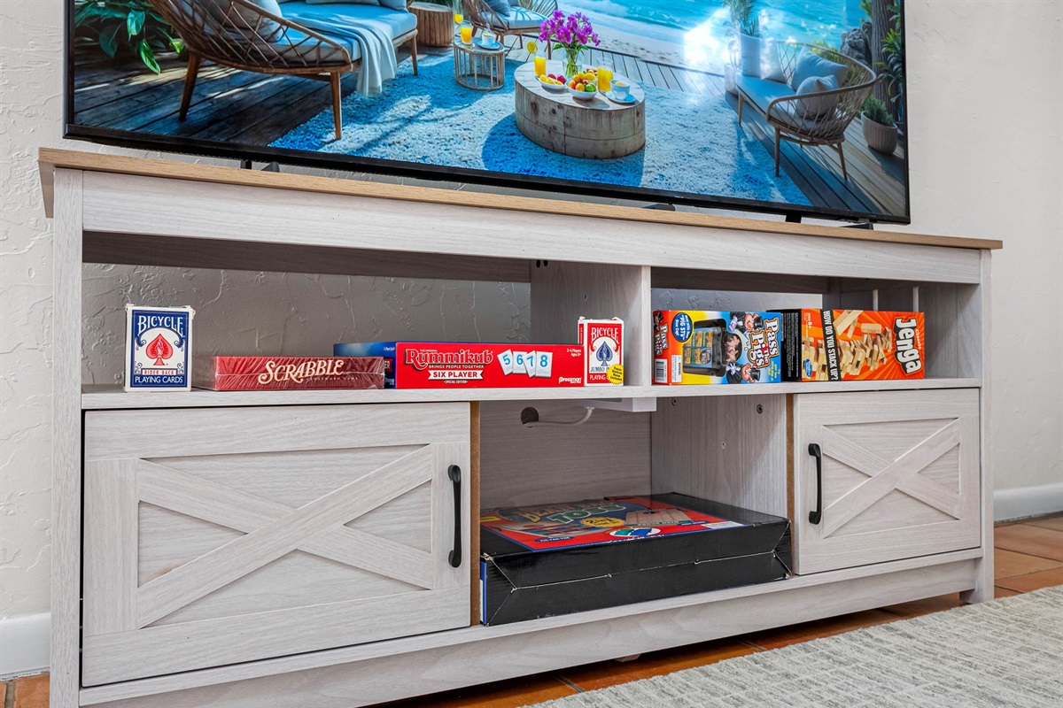 Enjoy a variety of classic games including Scrabble, Jenga, and playing cards—perfect for family nights or rainy day entertainment.
