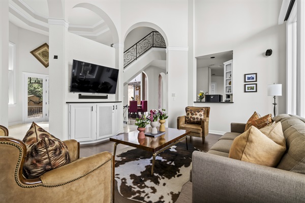 Living space with smart TV and amazing views.