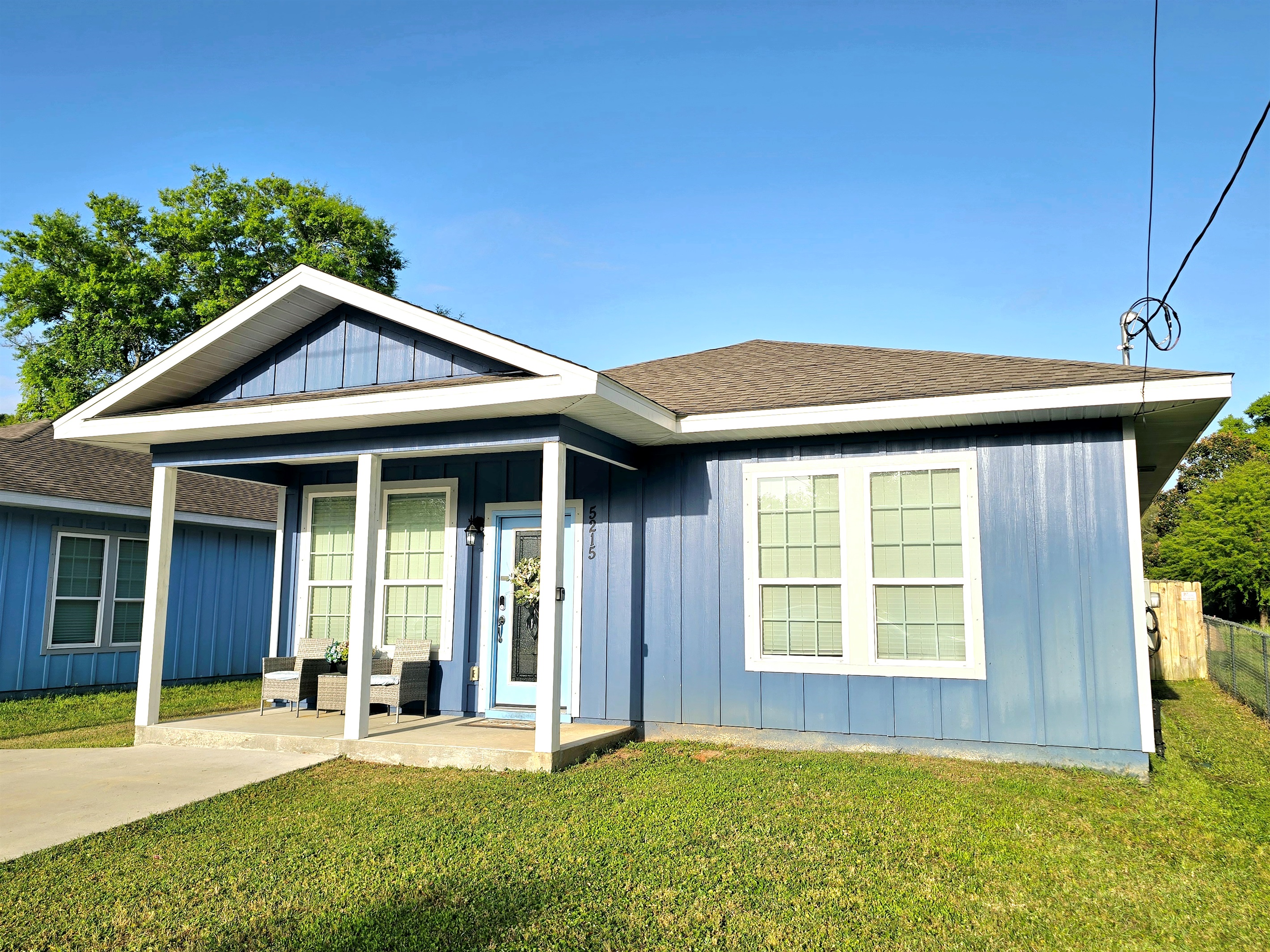 Welcome to 5215 Gateway to the Gulf