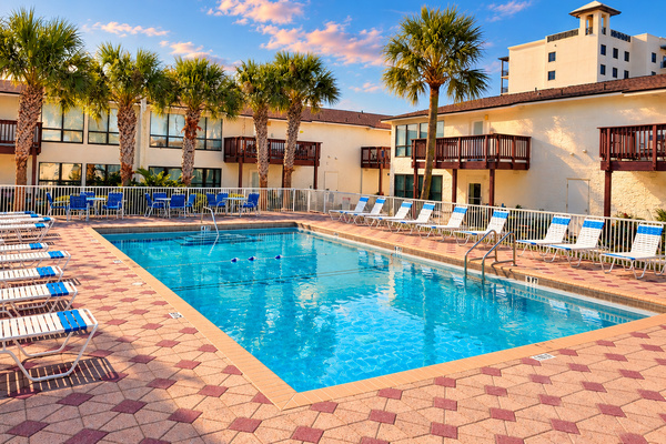 Our community pool is comfortable, quiet, and has plenty of lounge chairs to soak up some rays