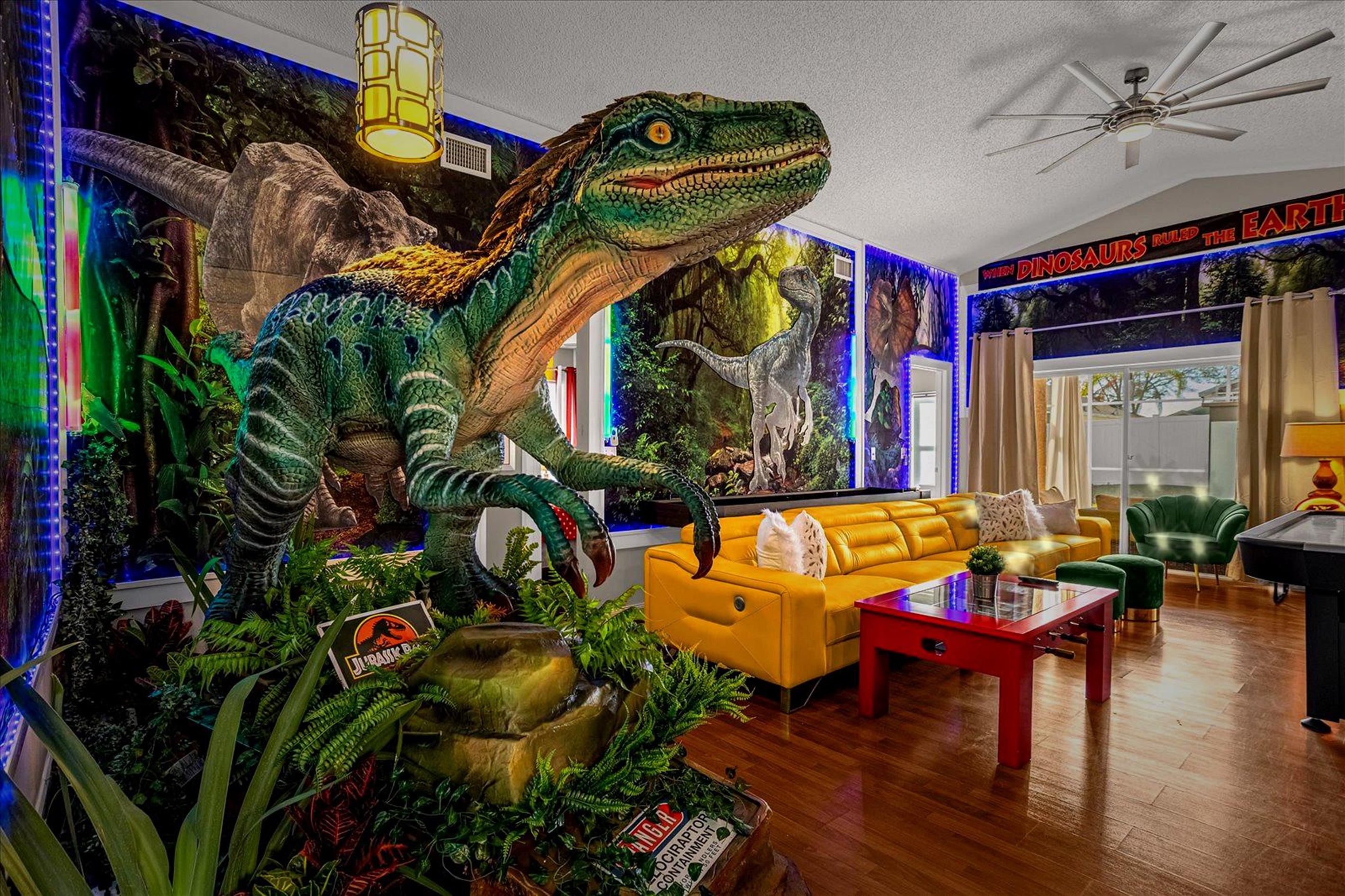 Welcome to Florida Theme Park Villas, come meet Blue the Dinosaur!