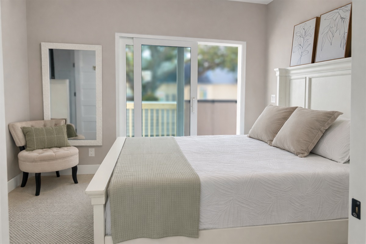 with tv and slider to back deck