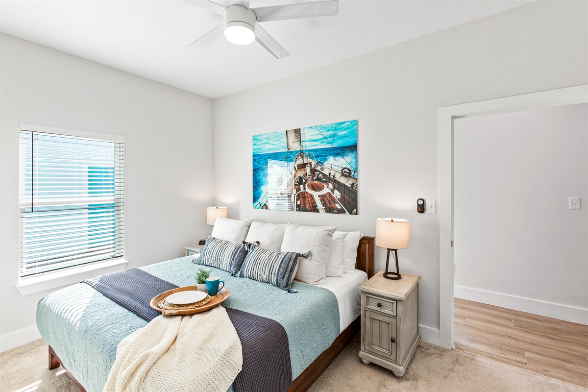 King master bedroom! Private master bath and large walk in closet!