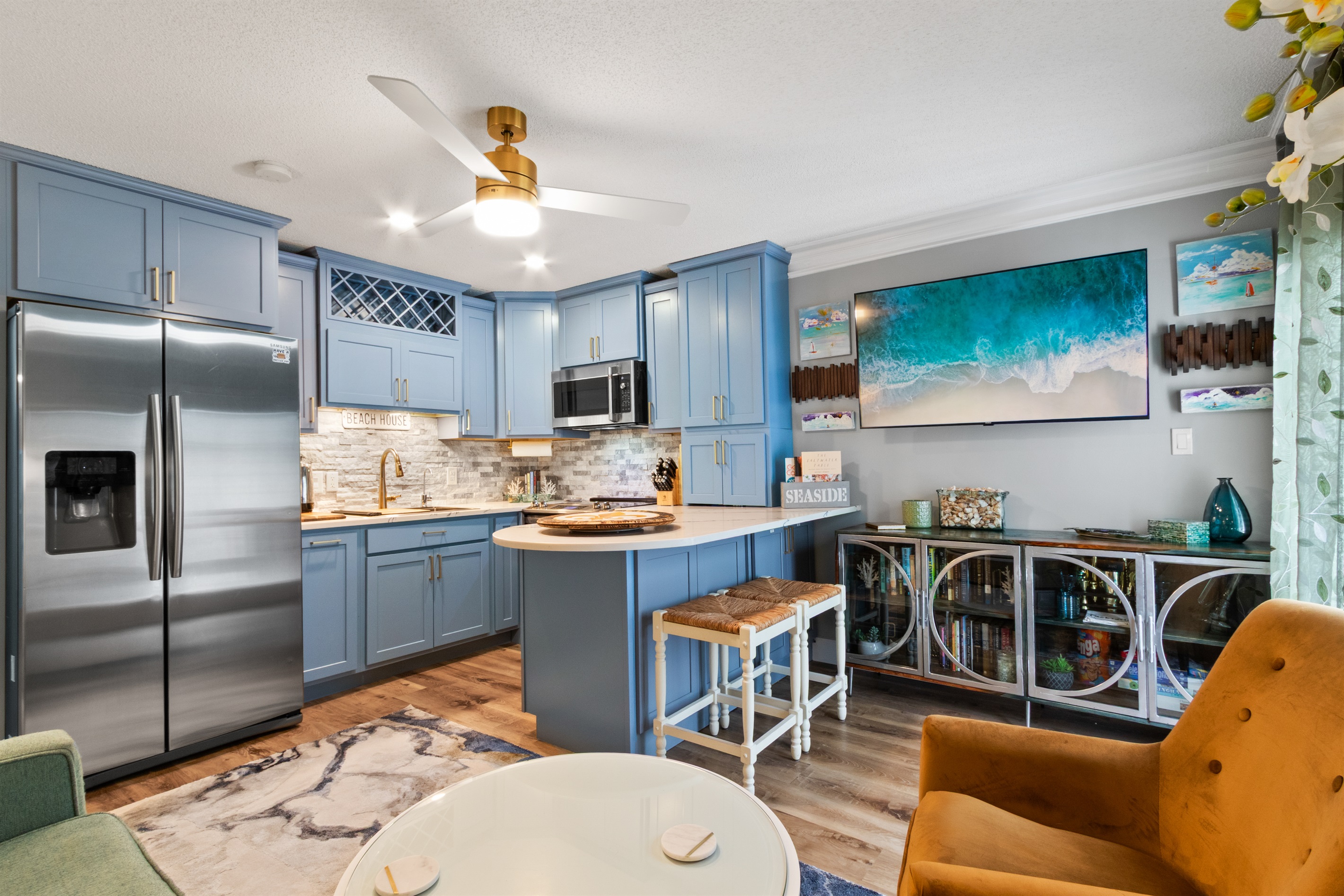 Gorgeous, boutique-inspired furniture and finishes 