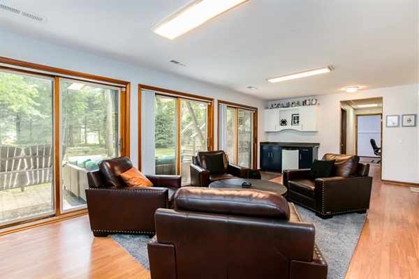 Charming 4-Bedroom Retreat Near Notre Dame, photo 33
