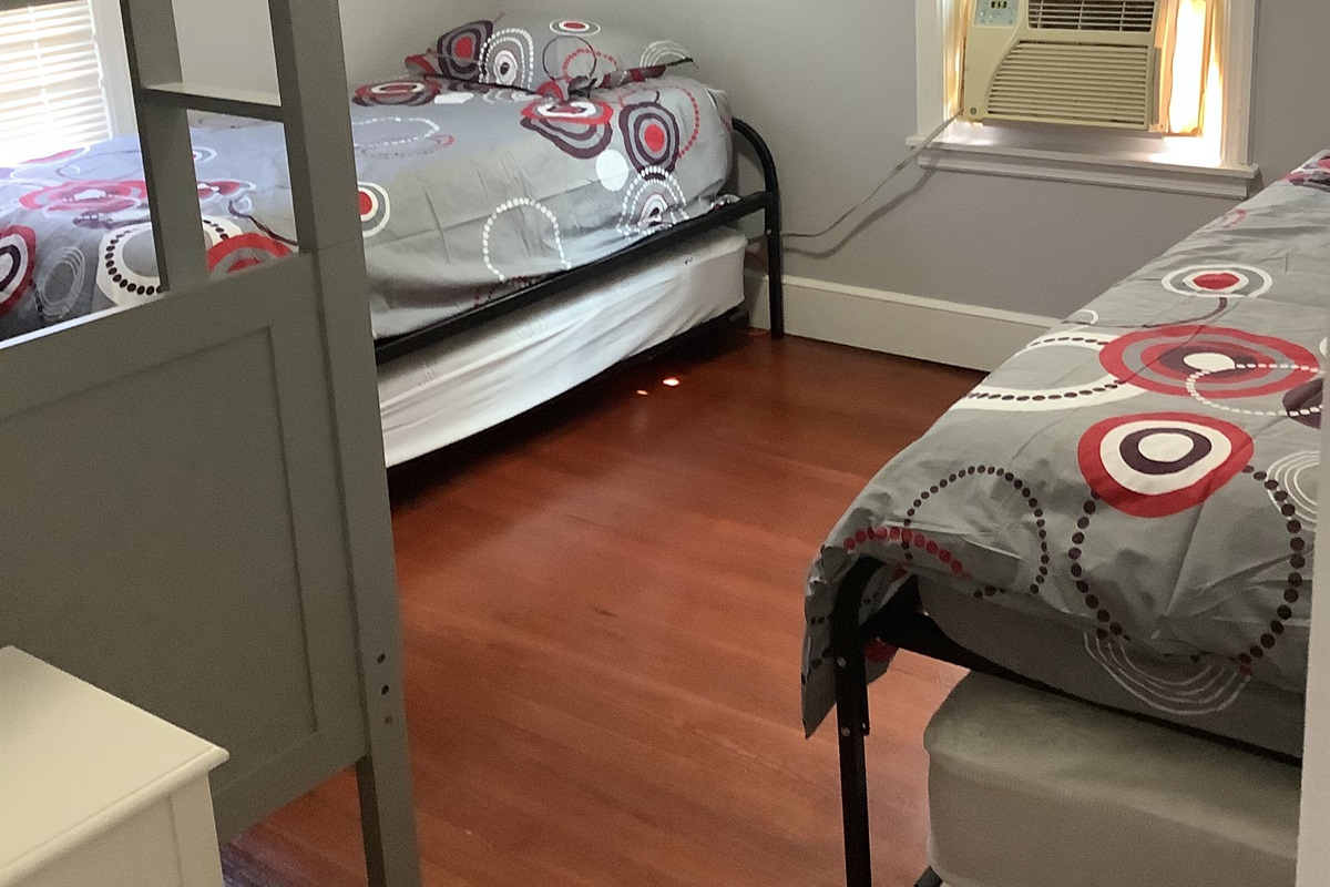 NYSCL0035 Newly renovated 3 bedroom South Fallsburg FIVE STAR RELAX