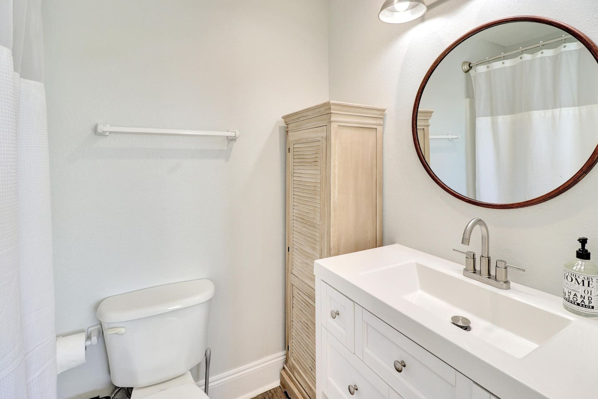 Step into fresh towels, clean tile, and everything stocked before you arrive.
