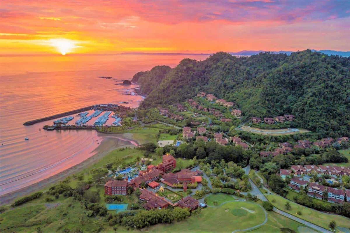 We're Close to Los Sueños Resort