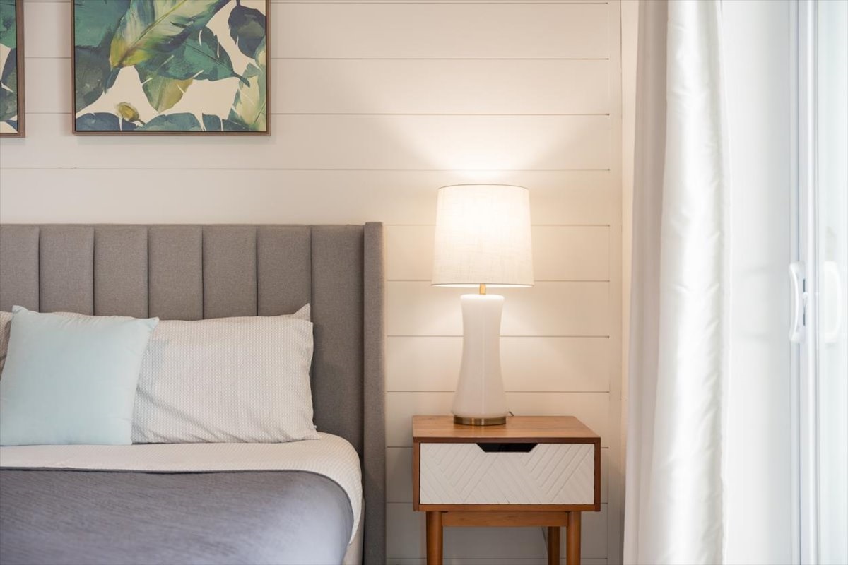 Oceanfront Primary Bedroom