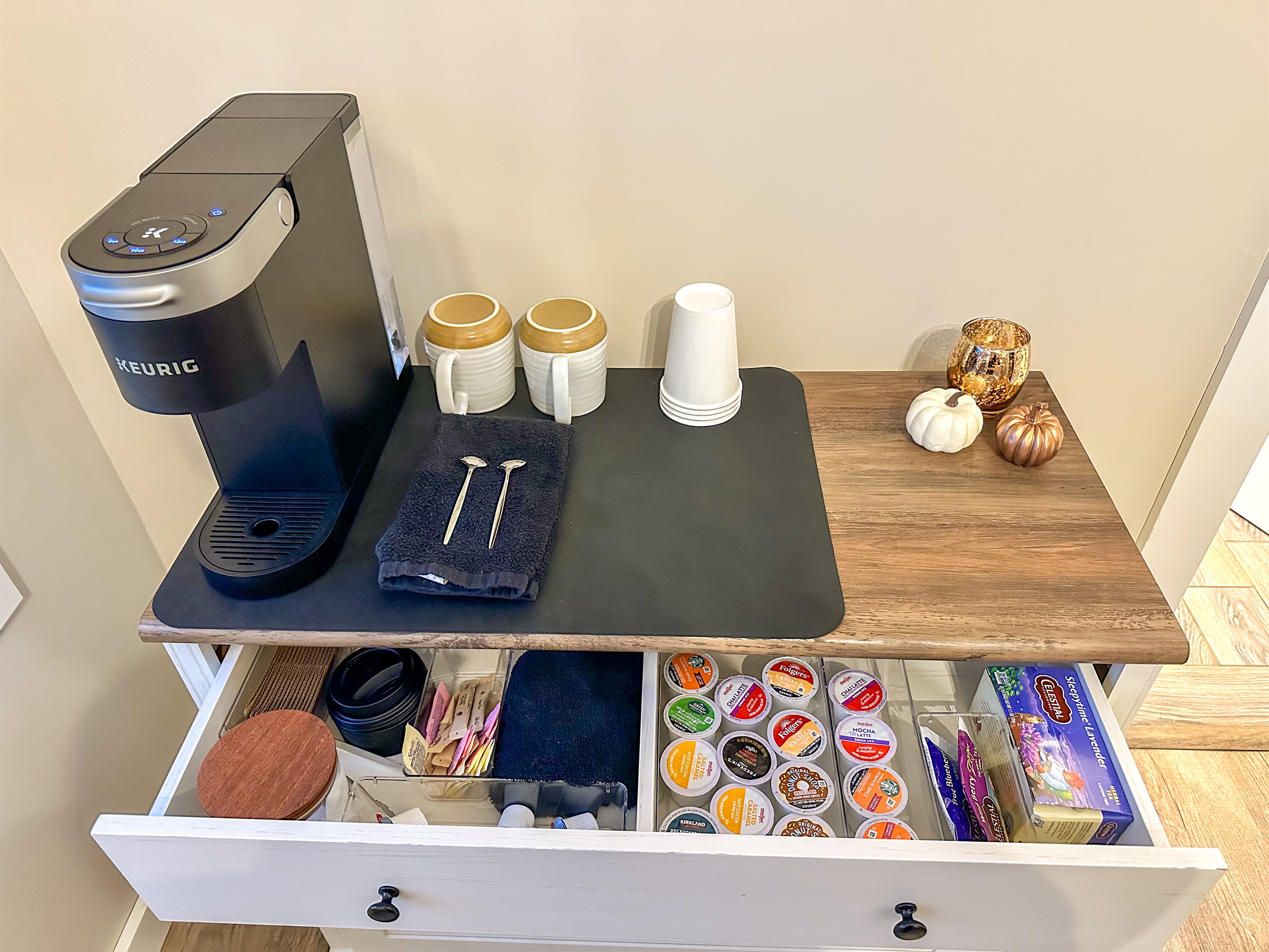 Start your morning with our upstairs mini coffee bar for the perfect morning moment. A single-serve Keurig, K-cups, tea, and cozy mugs included! 