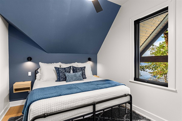 Look out over the lake and greenery in the mornings.