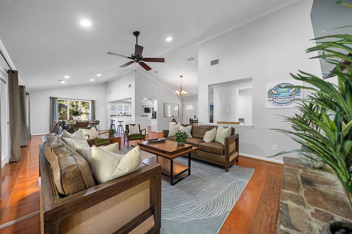 The Breakaway on Lake Hamilton is a Wonderful Home Away from Home!