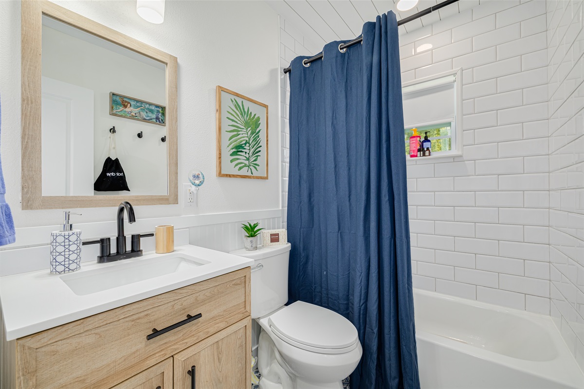 2nd Bathroom